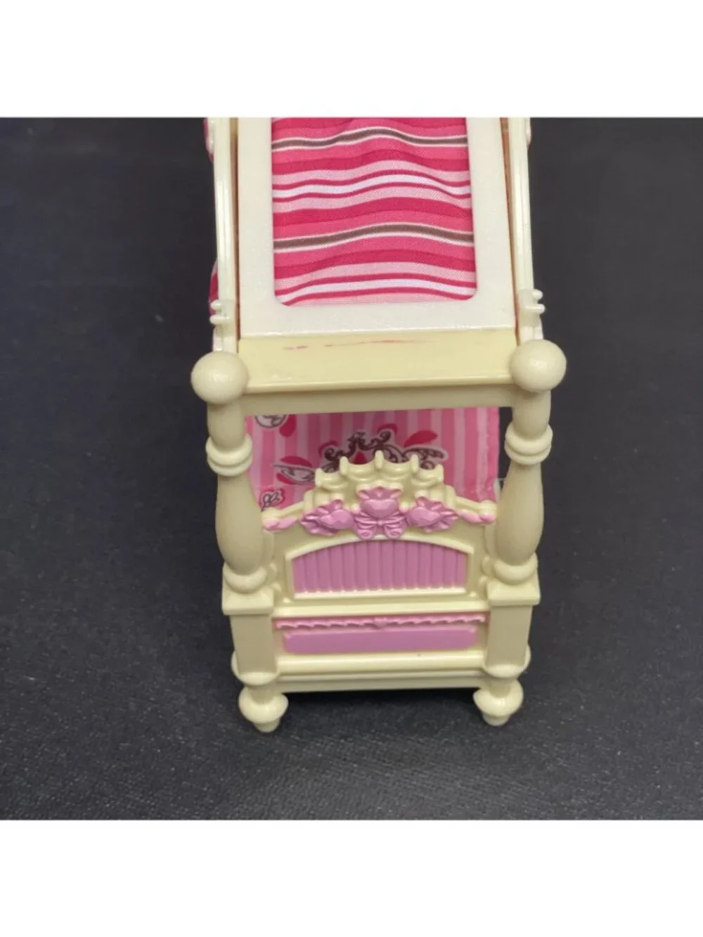 Canopy Bed Loving Family Furniture Girls Bedroom Fisher Price 2009 Pink